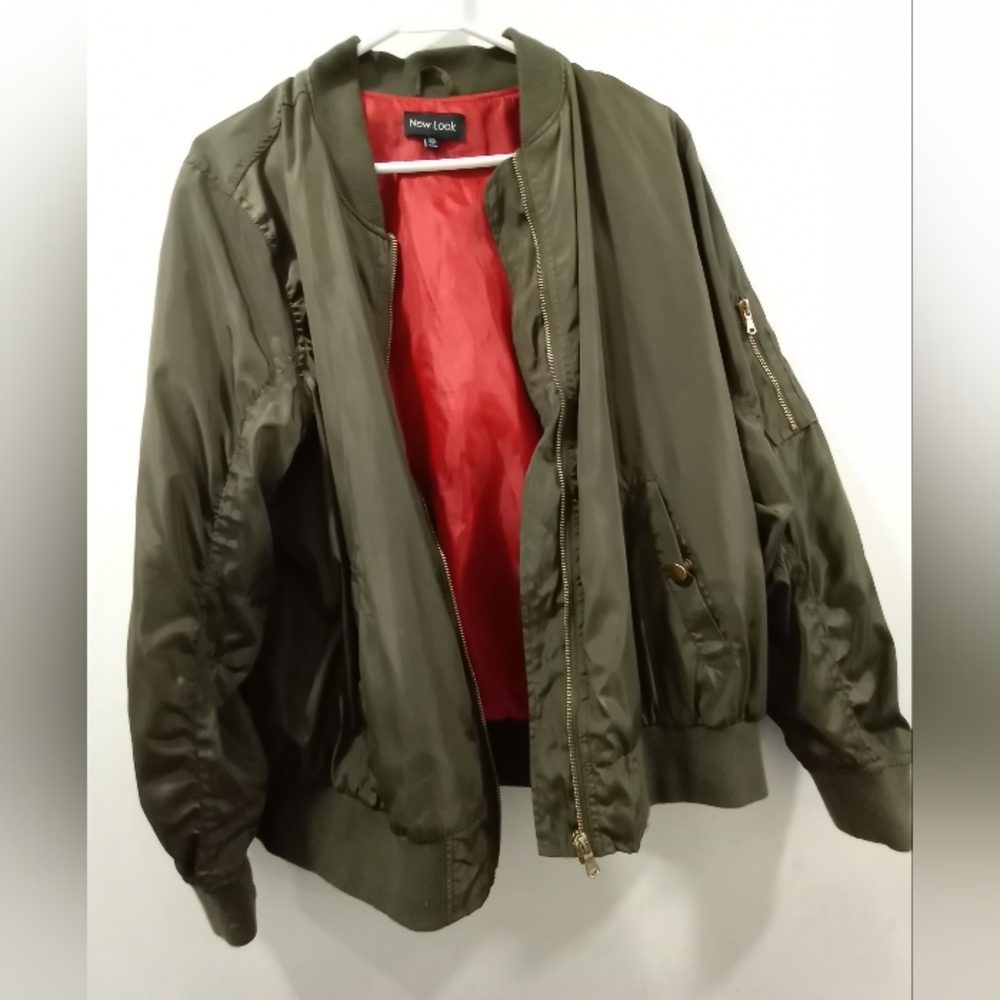 New Look Green Bomber Jacket with Elastic Cuffs